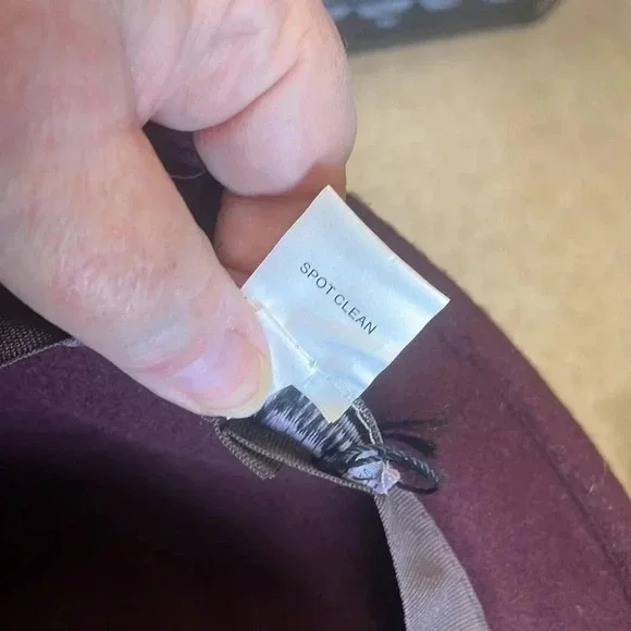 Albertus Swanepoll Burgandy 100% Wool Cloche Hat with Colorful stones - Picture 9 of 9